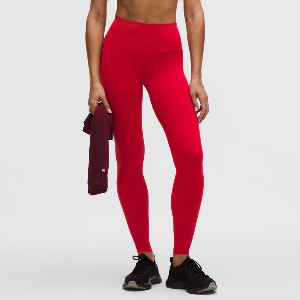 Lululemon Wunder Train High-Rise Tight 28” in Oxford Red (Size 6) ♥️